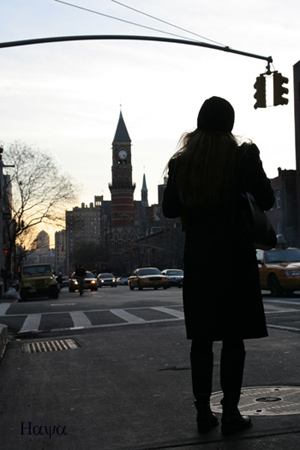 Woman in the street_f0070013_2128232.jpg