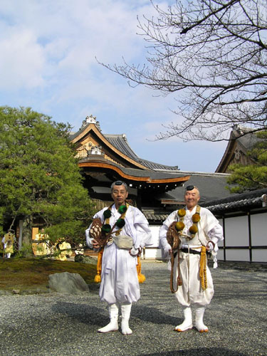 聖護院 寒中托鉢行_e0048413_21201250.jpg