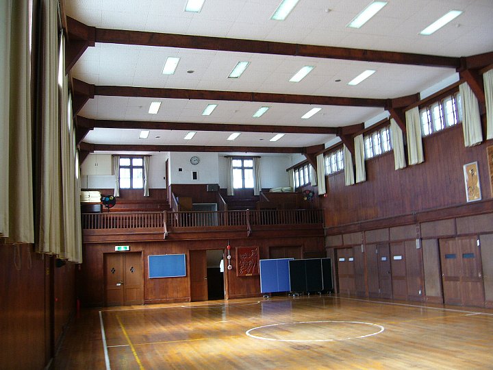 近江兄弟社学園 教育会館_c0094541_11283416.jpg