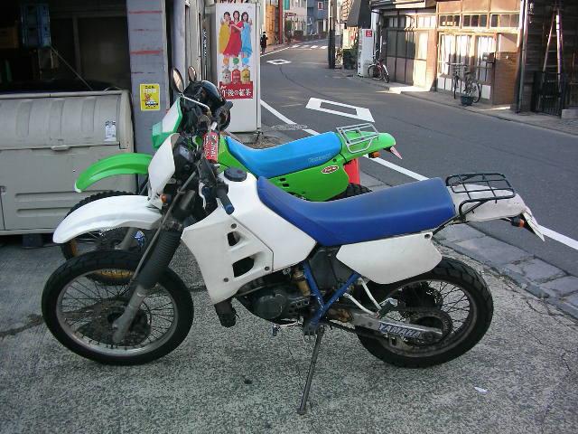 取り引き完了 【稀少】3ET DT200R カウルなどなど 2025年最新】Yahoo