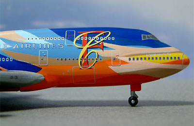 Amazon | レアシンガポール航空 B747-400 トロピカルメガトップ