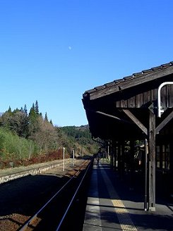 鹿児島最古の駅・嘉例川駅②_d0030373_20553789.jpg