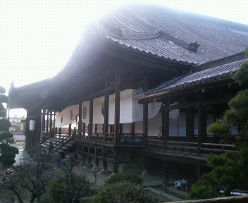 亀山本徳寺_d0079440_221147.jpg