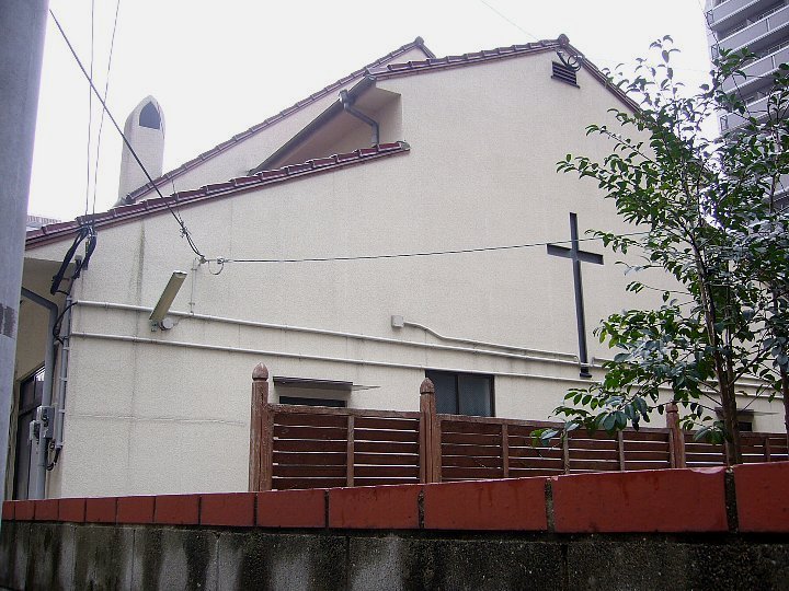 日本バプテスト福岡基督教会_c0094541_1527029.jpg