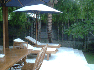 d0038319_1029246.gif
