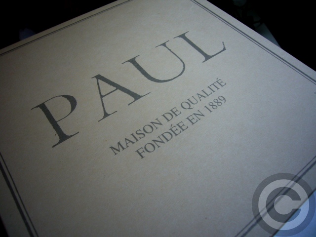 ■午後の至福なひととき・・・(PARIS)_a0014299_4395767.jpg