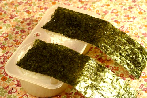 主人のお弁当を纏めて2日分掲載です。_b0033423_18443713.jpg