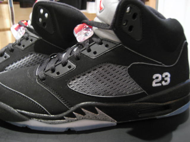 AIR Jordan 5 Retro Black/Metalic-Silver-Fire Red_b0110156_18205253.jpg