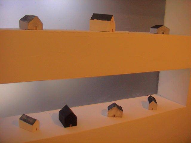 「家のカタチ」展。_e0060555_2091780.jpg