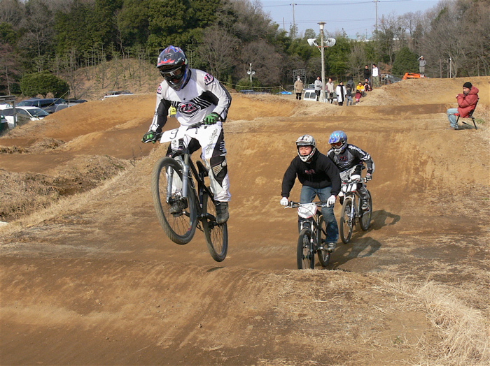 JOSF緑山2007オープニングレースVOL3 MTBエリートクラス予選の画像タレ流し_b0065730_19352981.jpg