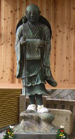 『銅像修復』_c0092689_1945912.jpg