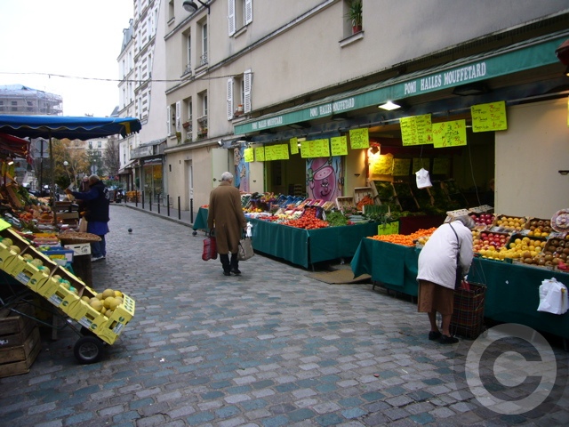 ■街角のマルシェ(PARIS）_a0014299_17594342.jpg