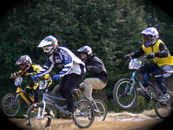 JOSF緑山2007オープニングレースVOL7 BMXマスターズクラス予選〜決勝の画像タレ流し_b0065730_6173095.jpg