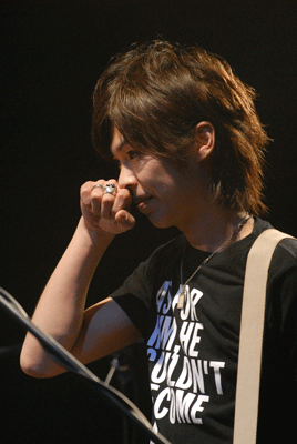 TOUR 2007 \"LIVES\" 東京_f0019747_2056288.gif