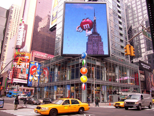M&M\'sに学ぶマーケティングの本質 -M&M\'s World Store NYC_b0007805_9165984.jpg