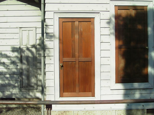 e0083359_02354.jpg