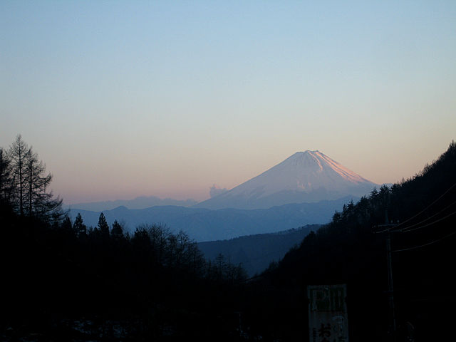 ■牧丘塩平から眺める小正月の富士山_f0077613_14491273.jpg