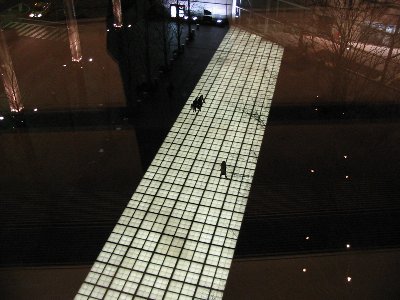 光床 東京国際フォーラム Lampshopのあかり探訪 光床 東京国際フォーラム Lampshopのあかり探訪