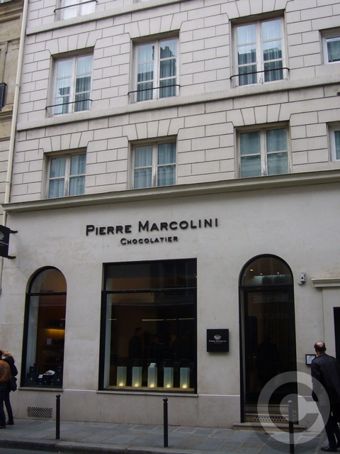 ■街角のチョコレート&スイーツ(PARIS)_a0014299_6455991.jpg