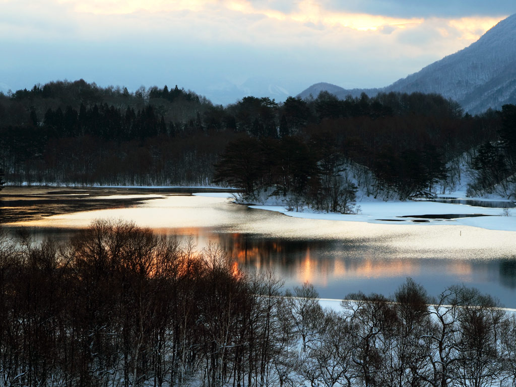 厳寒の裏磐梯_f0035323_8424663.jpg