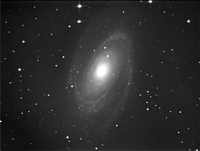 M81 うってかわって今夜は良いです_c0061727_8182145.jpg