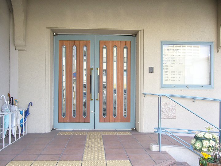 日本基督教団 塚口教会_c0094541_23195195.jpg