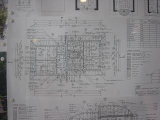 もう一つのプラハ２　建物の中の広場_a0079995_781597.jpg