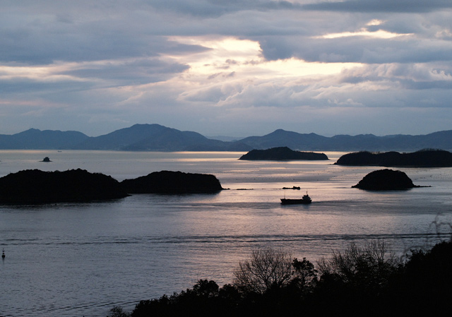 小雨上がりの三百山夕景_c0021726_2126547.jpg