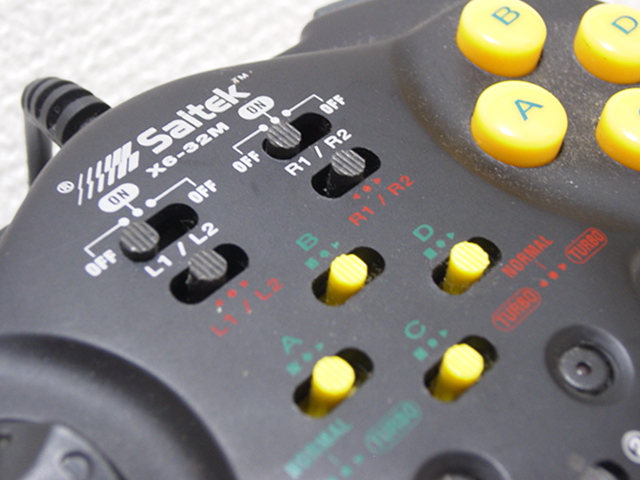 【レビュー】Saitek X6-32M_c0004568_214745.jpg