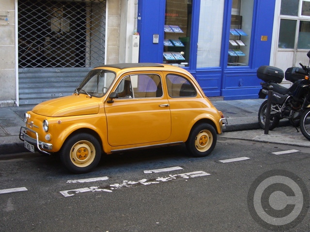 ■街角の車(PARIS）_a0008105_617432.jpg