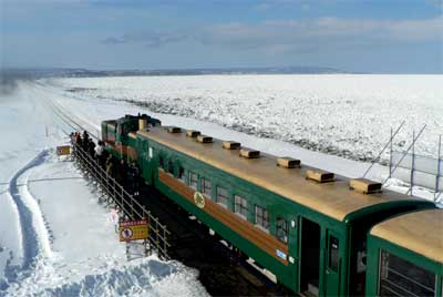 道東冬の旅３　流氷_f0083977_2252145.jpg