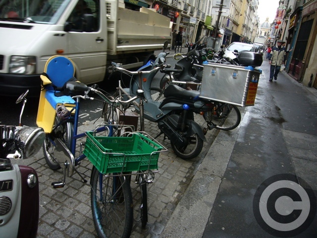■街角の自転車(PARIS）_a0008105_15335418.jpg