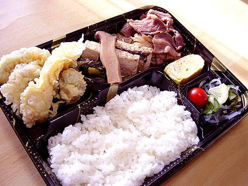 中華ランチ（麻婆豆腐）・すき焼き弁当_d0035104_12292090.jpg