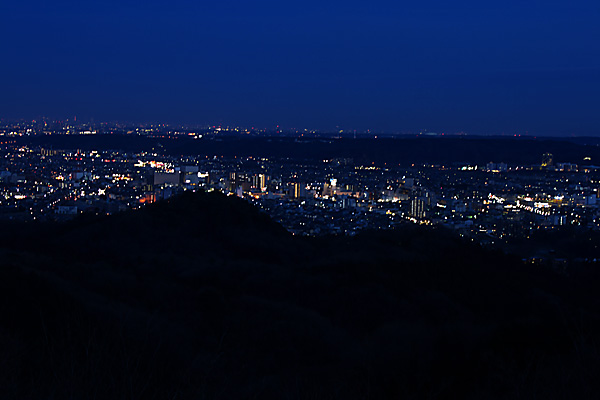 多峯主山の夜景_b0010915_0175489.jpg