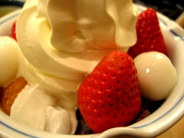 遂に みはし デビュー クリーム苺白玉あんみつ お散歩アルバム 冬の足音