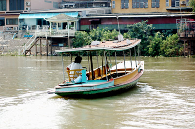 タイ旅記-Ayutthaya1_e0033477_023656.jpg