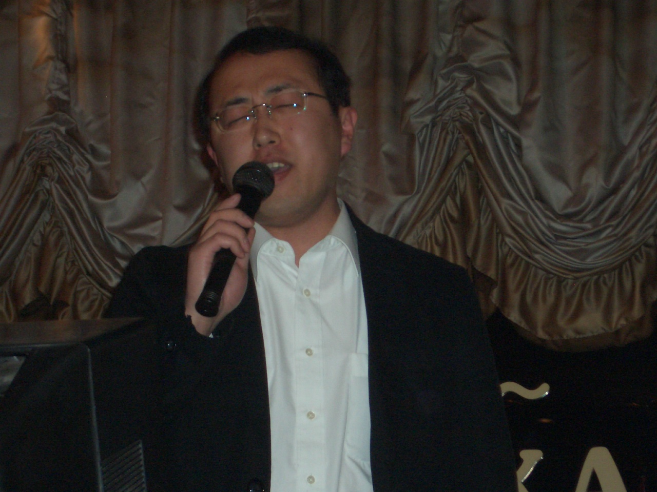 国際六団体交流親睦会(カラオケ選手権)_e0075103_10383165.jpg