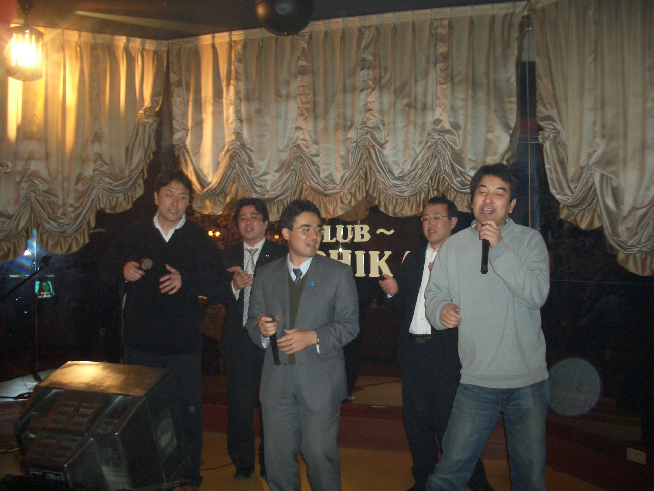 国際六団体交流親睦会(カラオケ選手権)_e0075103_1052197.jpg
