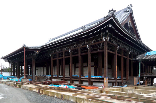 西本願寺御影堂大修復 迎川利夫_b0015157_0151518.jpg