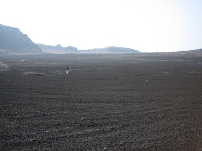 伊豆大島の旅　（その６）　「裏砂漠」_f0012165_2361310.jpg