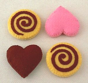 フェルトのお菓子とパン製作日記