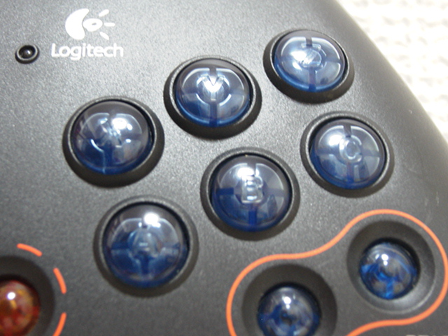 【レビュー】Logitech WingMan EXTREME_c0004568_21591515.jpg