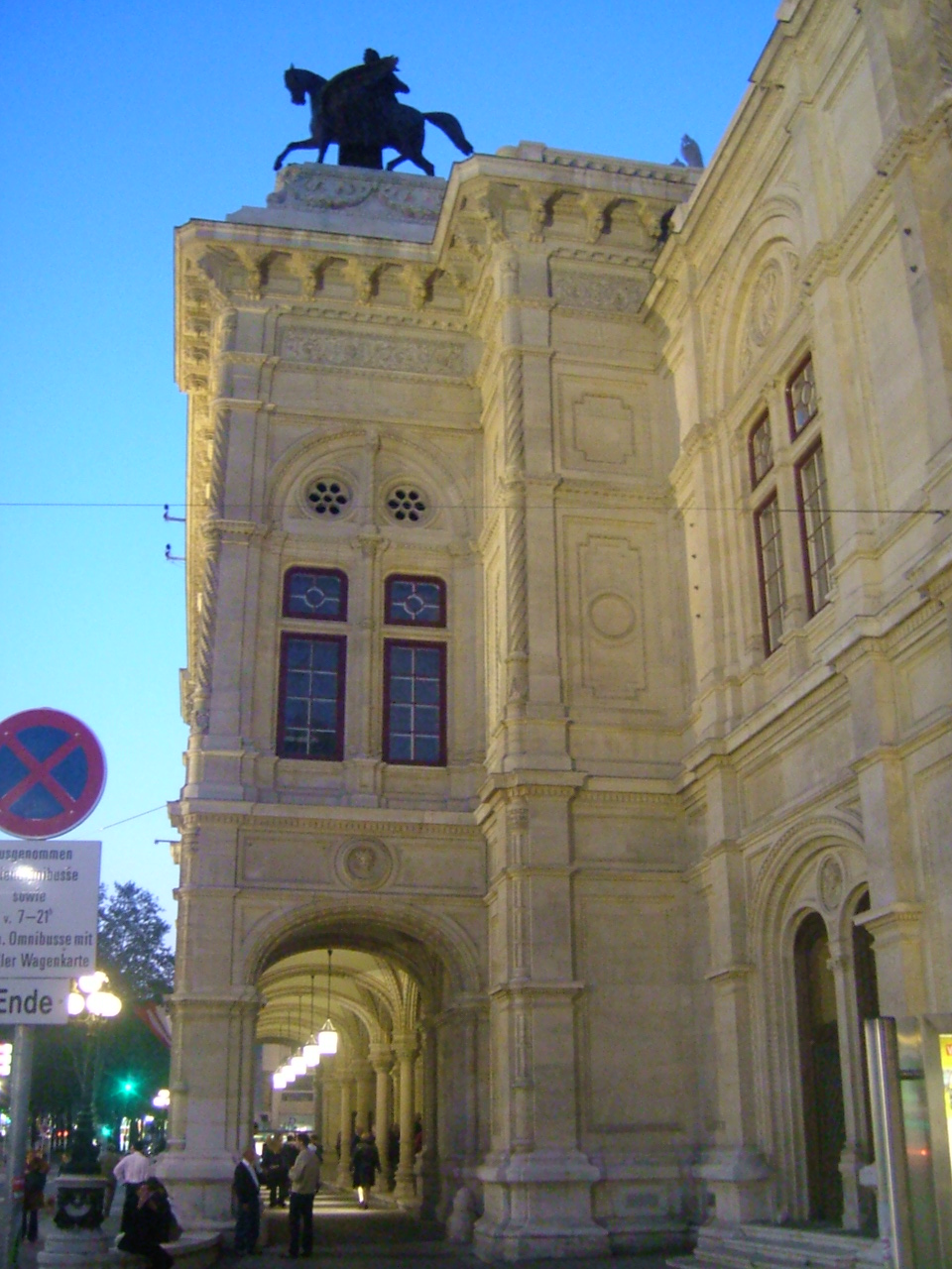 f0052011_0402829.jpg