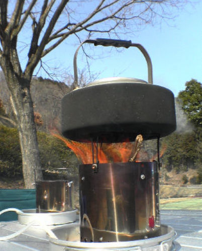 ウルトラライトな twig stove // buddyで火入れ_f0113727_5413842.jpg