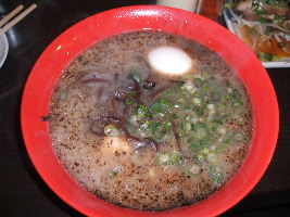 「美味しんぼ塾ラーメン道」　全国２位の店　「博多新風」_c0085839_1335927.jpg