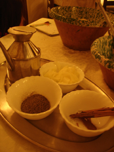 皆でクスクス_f0106597_19281141.jpg