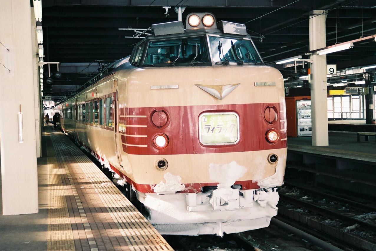 ７８１系特急電車　国鉄色時代_f0027355_234536.jpg