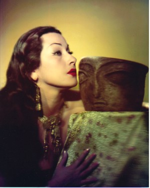 Yma Sumac 恐ろしきも美しいインカ帝国の歌声_a0087957_18491782.jpg