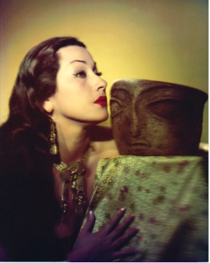 Yma Sumac　恐ろしきも美しいインカ帝国の歌声_a0087957_18491782.jpg