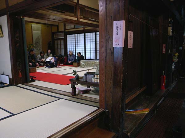 村上 人形さま巡り 其の弐_e0082981_21211797.jpg